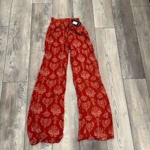 NWT Fashion Nova Medium Pants
